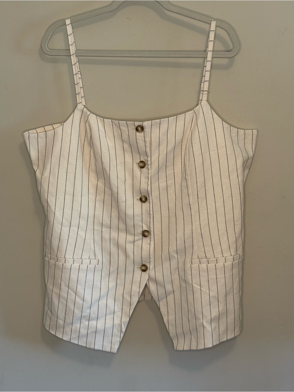 NWT - Scoop Striped Women’s Vest in Cream with Black Pinstripes - Size XXL
